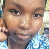 QueenLanaL webcam model