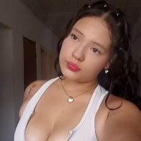 Emyy_s08 webcam model