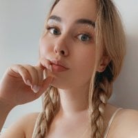 chloebabe1111's Profile Pic