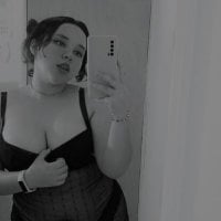emily_2002_ Chat Room offline