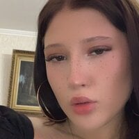 Heather_Ginger's Offline Chat Room