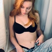 Jenny_Wood's Offline Chat Room