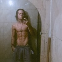 yukushima_strong's Offline Chat Room