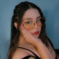 Paola_Lyon_ webcam model