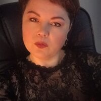 EllaLove2277 webcam model