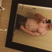 millions1's Offline Chat Room