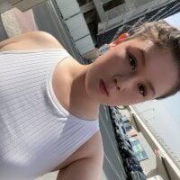 NaughtyCuteSunny webcam model