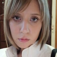 ChloeMillers' Offline Chat Room