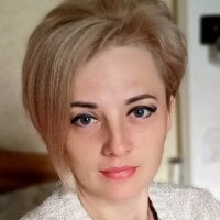 Free_Butterfly_2021's Offline Chat Room