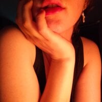 nymph_in_trees' Avatar Pic