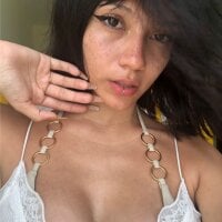 ChloePetite_0 model avatar