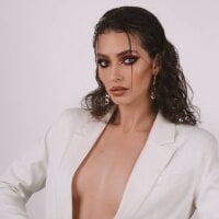 Mia-Adamsのオフラインチャットルーム