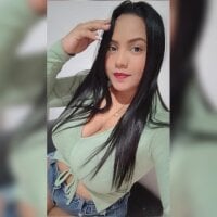 arantza_black's Offline Chat Room