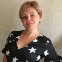 LadyElina webcam model