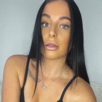 SexyQuinn19 webcam