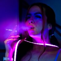 Sexy_petite_Smoker_777's Avatar Pic