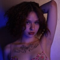 lipcristal's Profile Pic