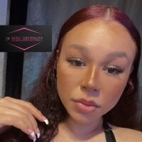 LoyalJuicyPussy webcam