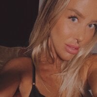 AcadiaWildXXX's Offline Chat Room