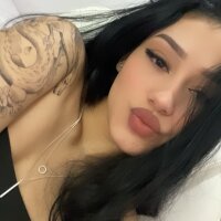 Amber-8 fully nude on webcam for live porn video chat