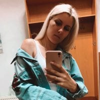 Phòng Chat Ngoại tuyến Karina_Oneskyblue