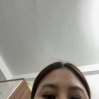 hellela-a webcam model