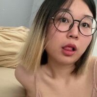 cute_buttercup Adlı Modelin Çevrimdışı Sohbet Odası