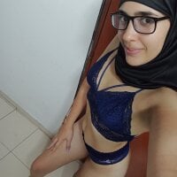 Amal_Awad's Offline Chat Room