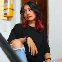 Lizzy_Davis_ Adlı Modelin Çevrimdışı Sohbet Odası