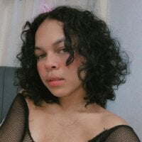 LuucyBloom_
