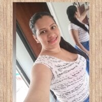 cataleya_latina21_'s Offline Chat Room