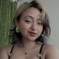 kiira_kiss webcam model