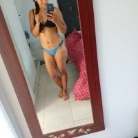 piratita93's Offline Chat Room