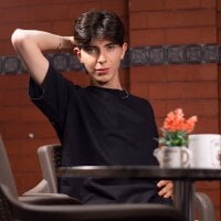 Model mathias_saenz