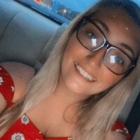 Bellarose1's Offline Chat Room