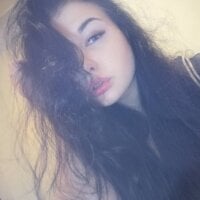Yoursexydream8544's Offline Chat Room