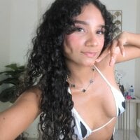 daynis_ortiz webcam model