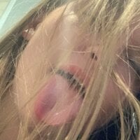 blondefun3818