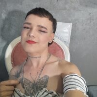 Heidy_Sumers webcam