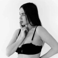 Mia_Milson
