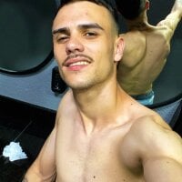 zika018's Avatar Pic