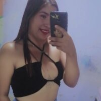 Dayannaholmes' Offline Chat Room