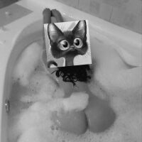 DANIBELLE2004's Offline Chat Room