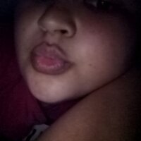 Ladia_b's Offline Chat Room