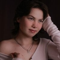 coraline_mills' Offline Chat Room