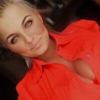 Lili_Martha's Offline Chat Room