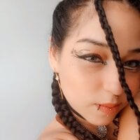 LitzyLogan webcam model