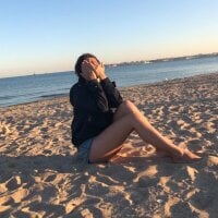 Mira_Mi888's Offline Chat Room