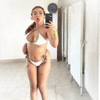 Zoee_Perfect webcam
