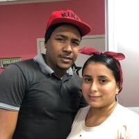 Bilik Sembang Luar Talian Adrian_and_Lana